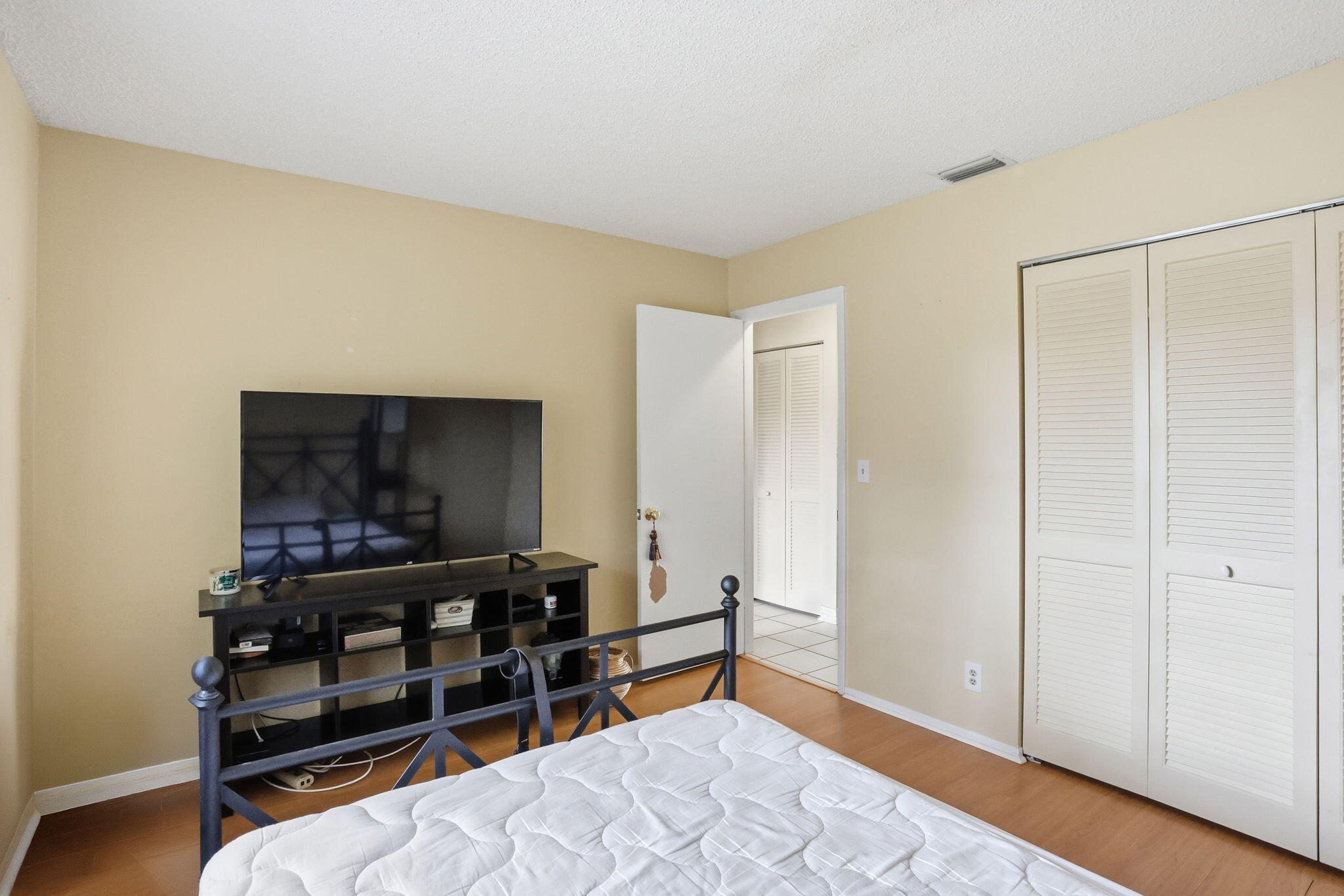 BEACHWOOD HEIGHTS - Residential