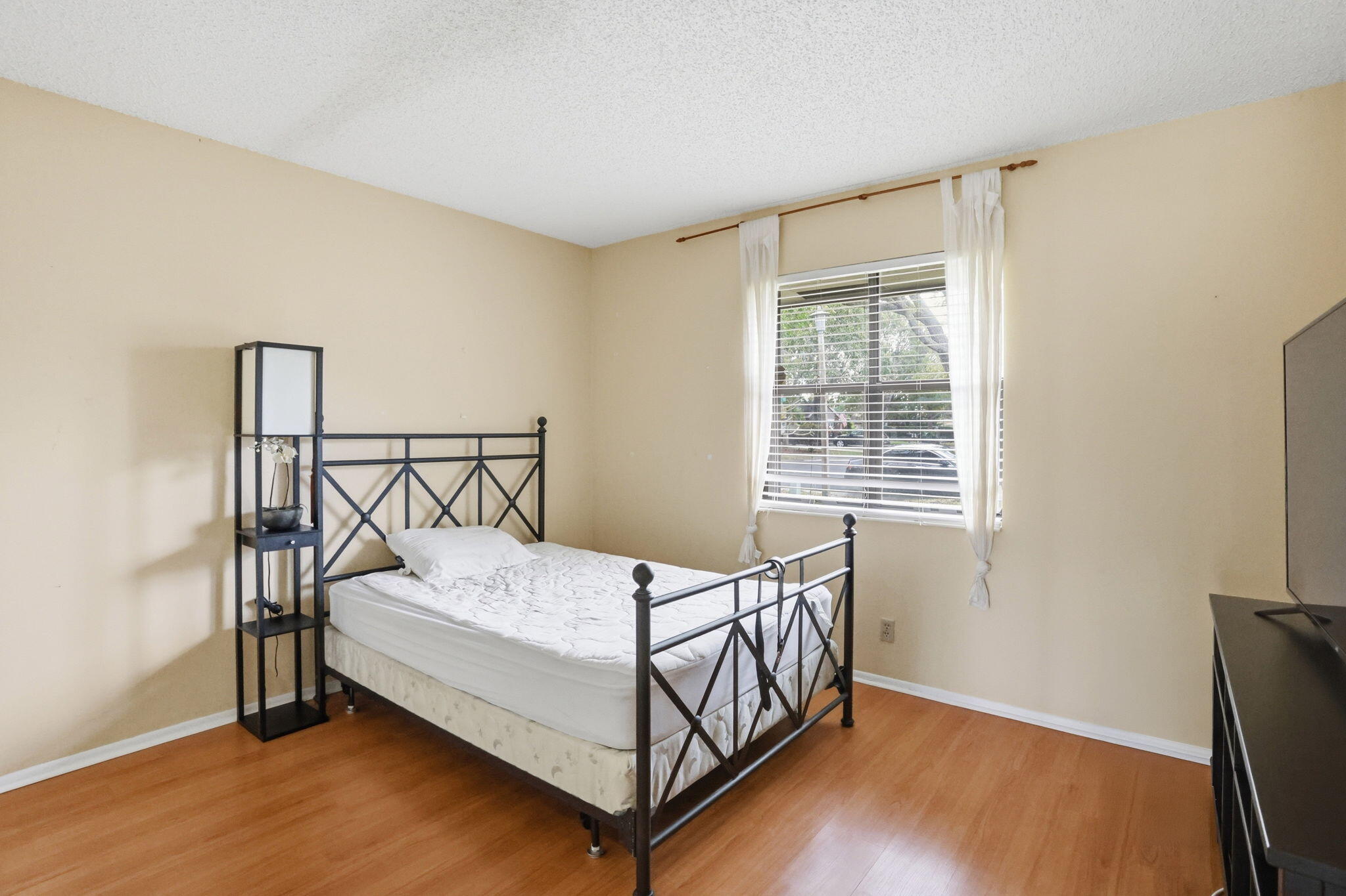 BEACHWOOD HEIGHTS - Residential