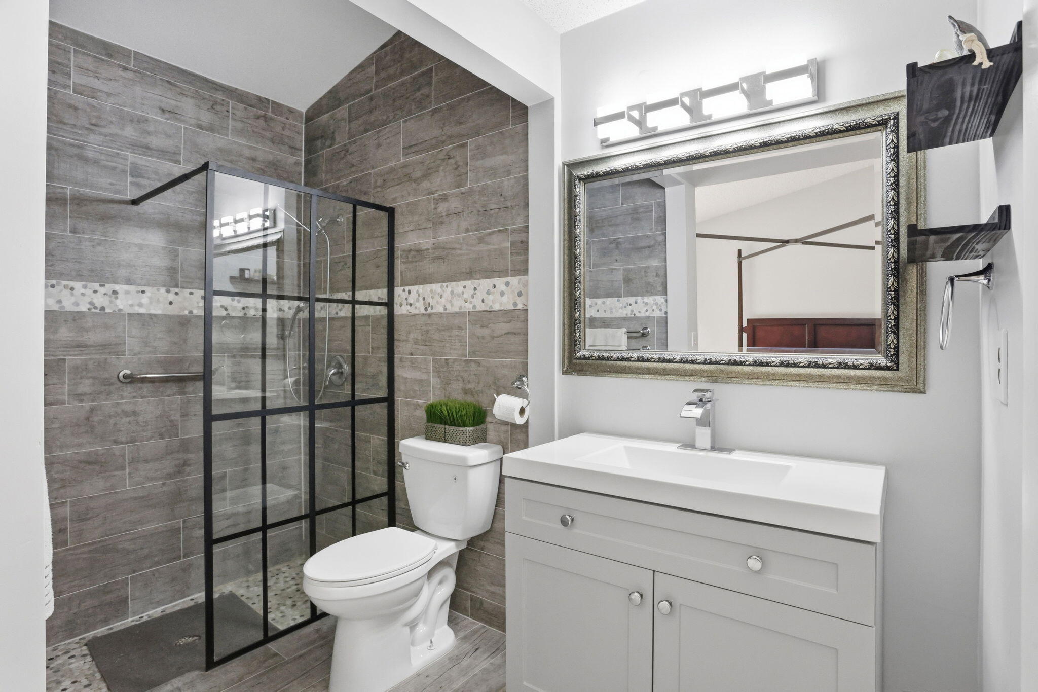 BEACHWOOD HEIGHTS - Residential