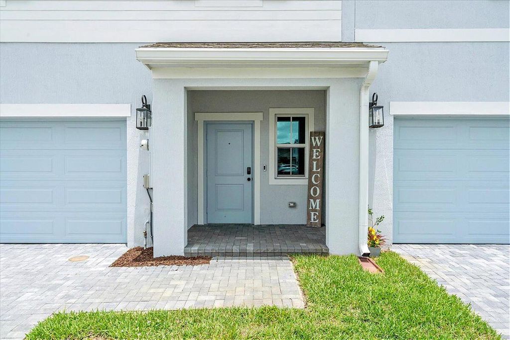 Photo of 821 NE Trailside Run, Port Saint Lucie, FL 34983 (MLS # R11096026)