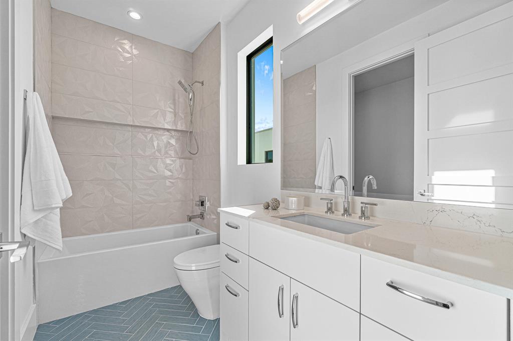 BOCA RATON RIVIERA - Residential