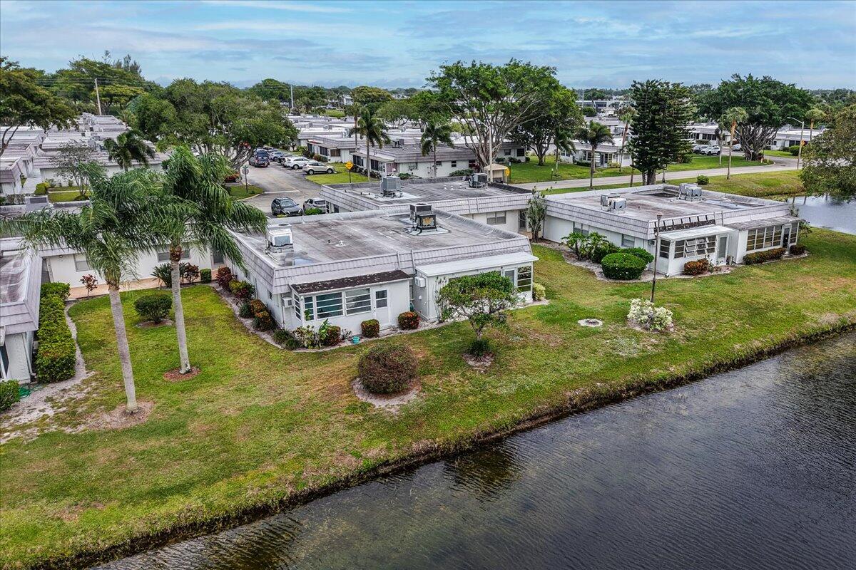 KINGS POINT VALENCIA CONDOS - Residential