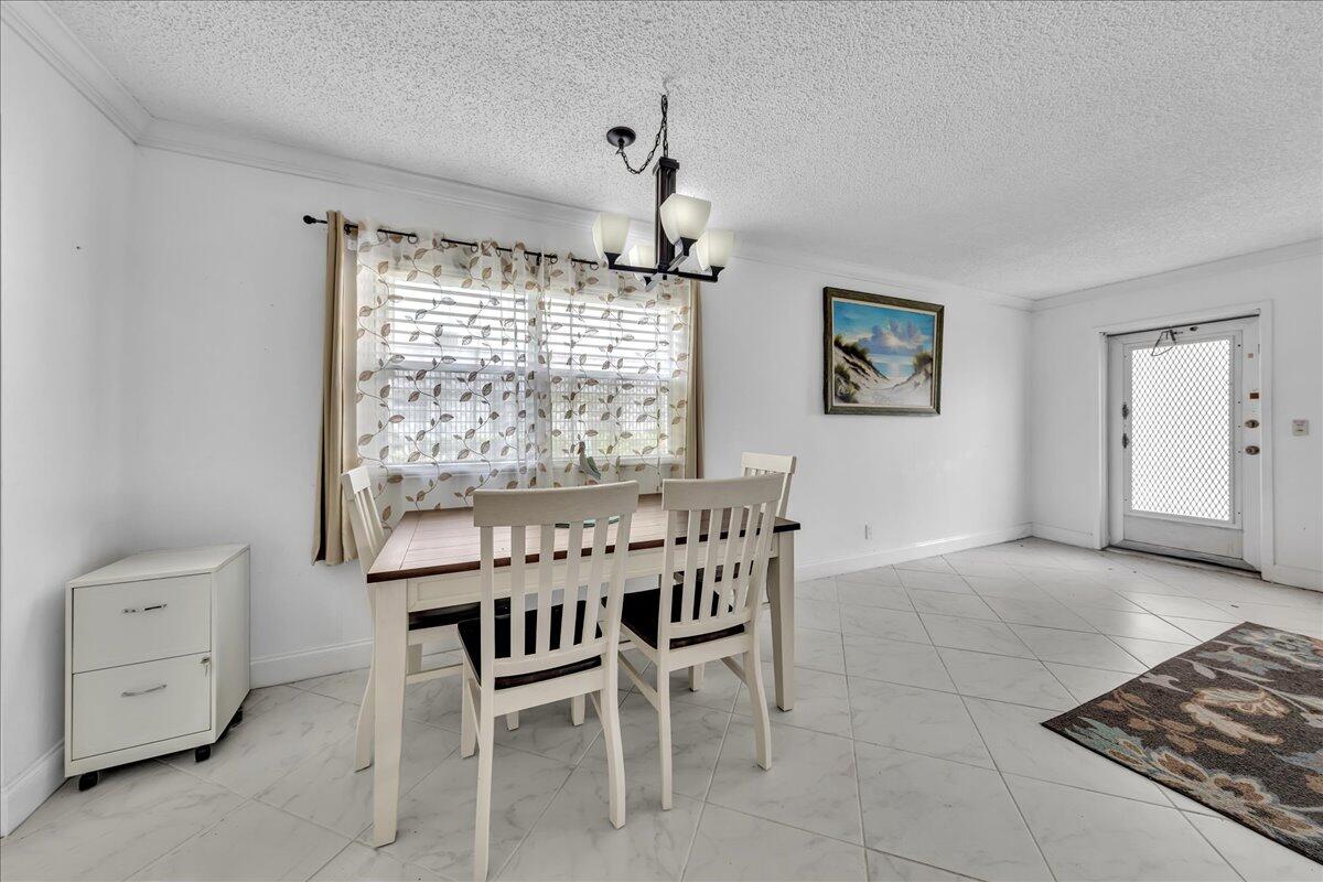 KINGS POINT VALENCIA CONDOS - Residential