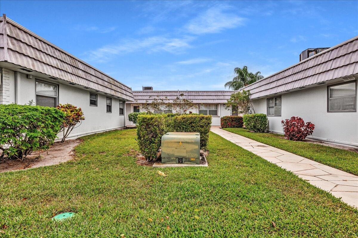 KINGS POINT VALENCIA CONDOS - Residential