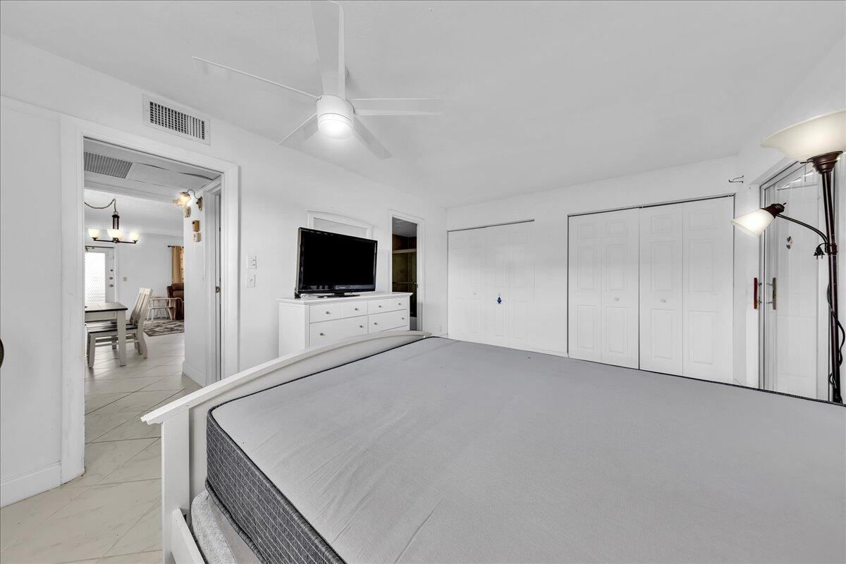 KINGS POINT VALENCIA CONDOS - Residential