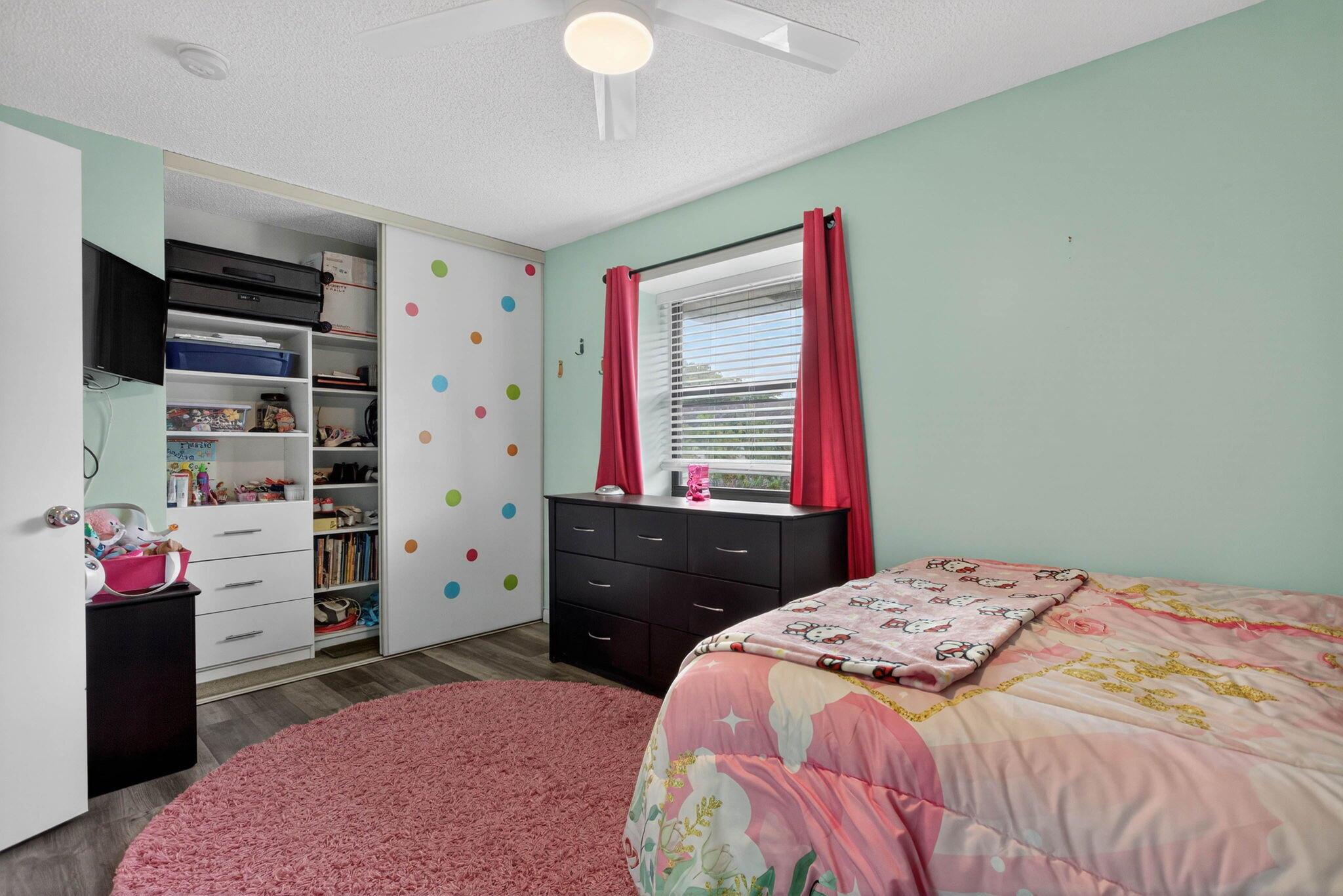 GOLDEN RAINTREE IV-B COND - Residential