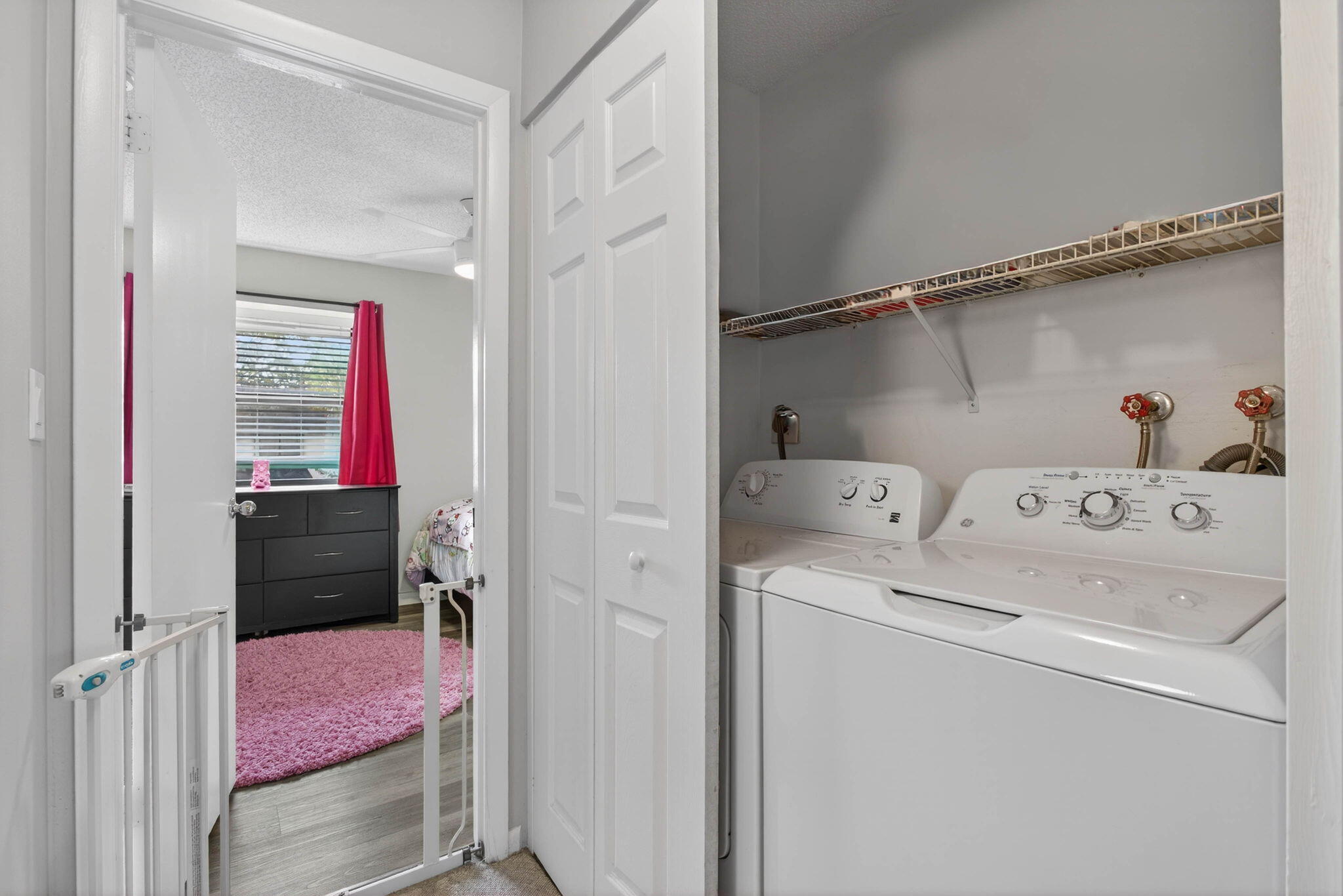 GOLDEN RAINTREE IV-B CONDO - Residential