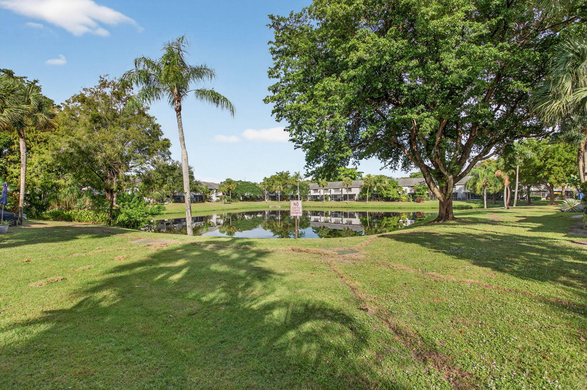 GOLDEN RAINTREE IV-B CONDO - Residential