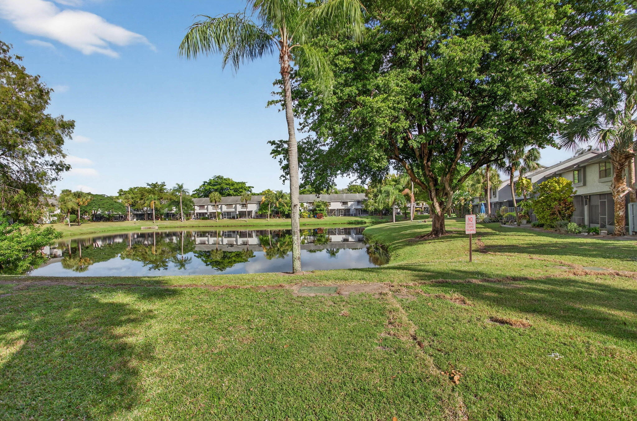 GOLDEN RAINTREE IV-B CONDO - Residential