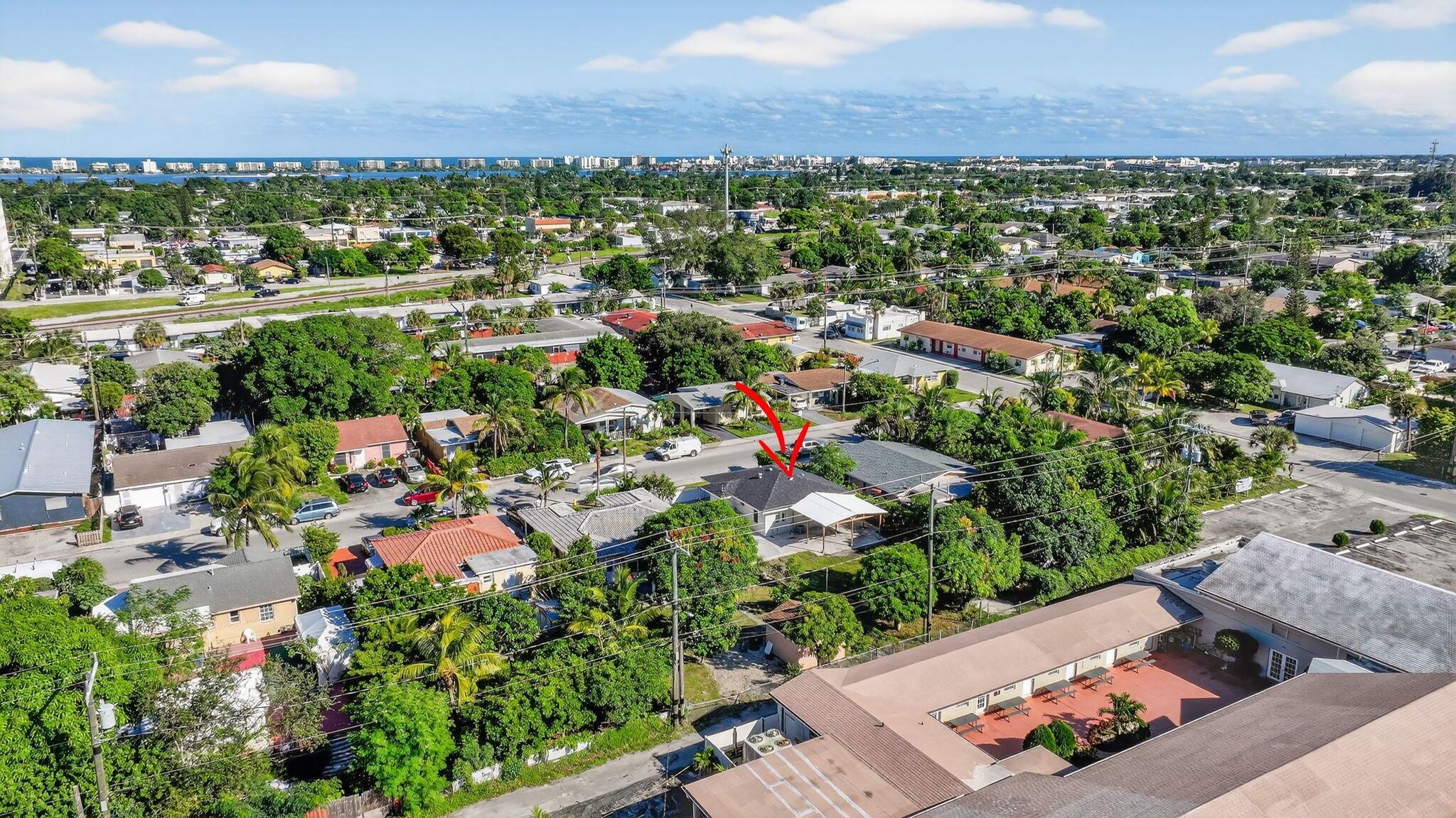 LAKE WORTH TOWN OF - Residential