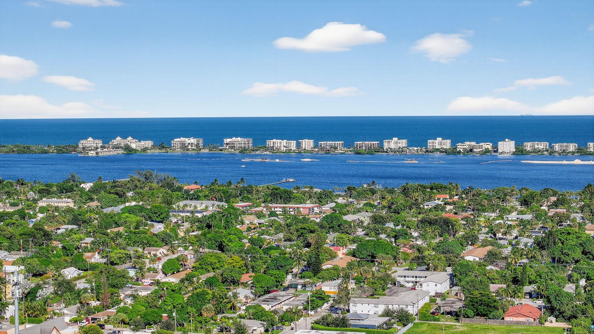 LAKE WORTH TOWN OF - Residential
