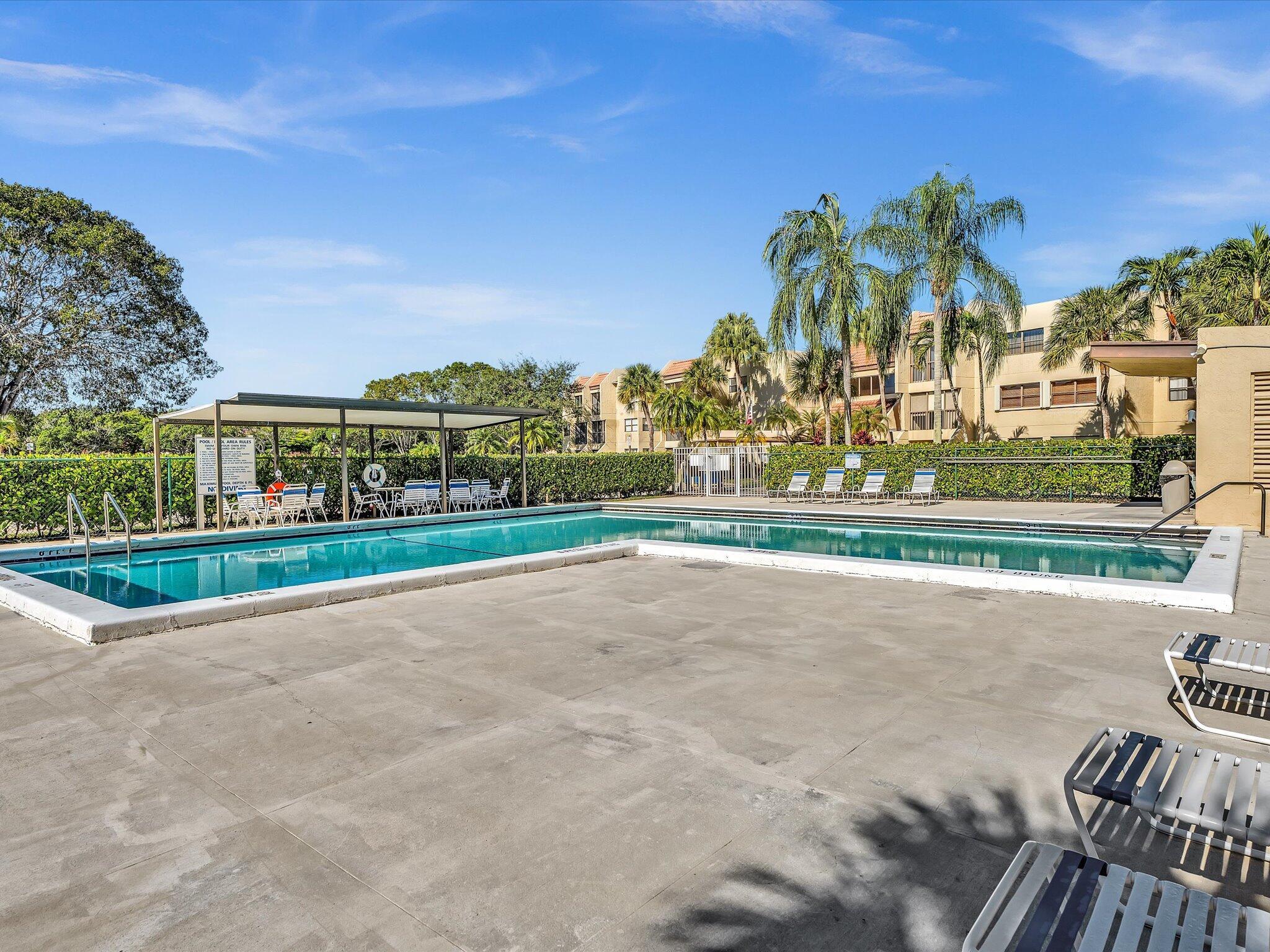 BUILDING EIGHT OF RACQUET - Residential Lease