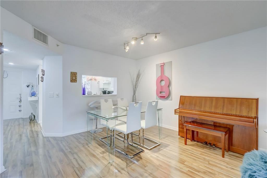 PLYMOUTH - Residential