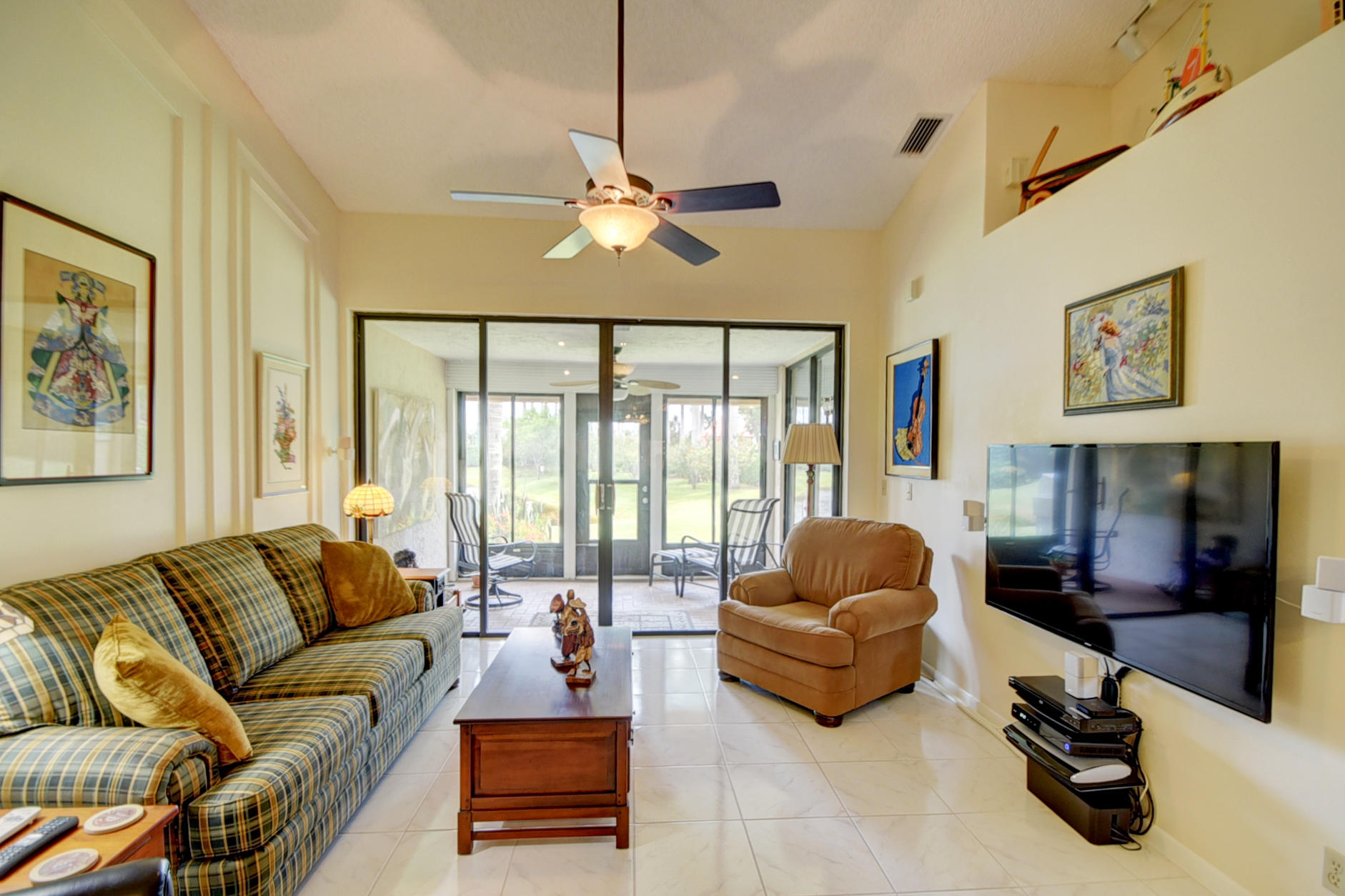 LEXINGTON CLUB 2 - Residential