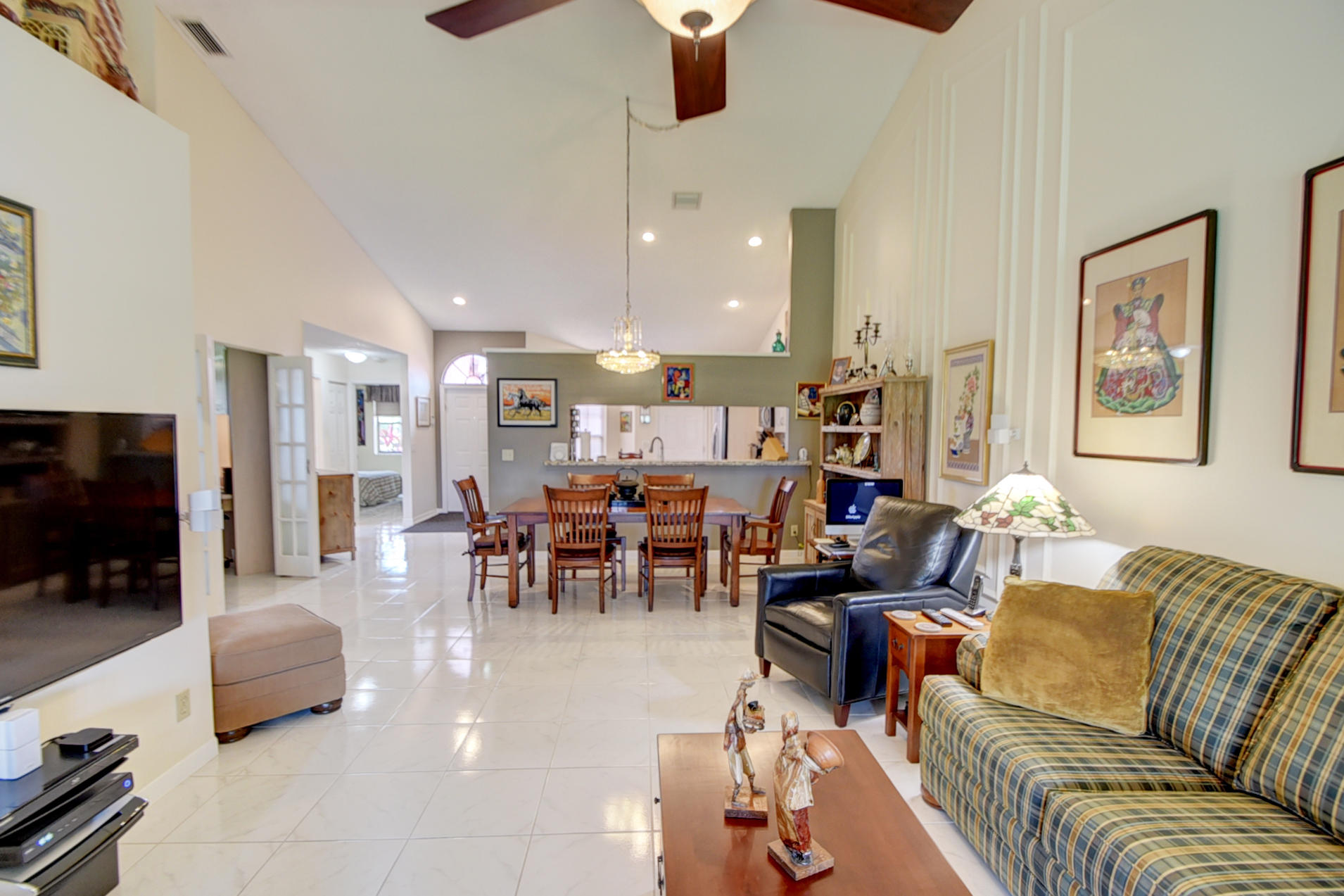 LEXINGTON CLUB 2 - Residential