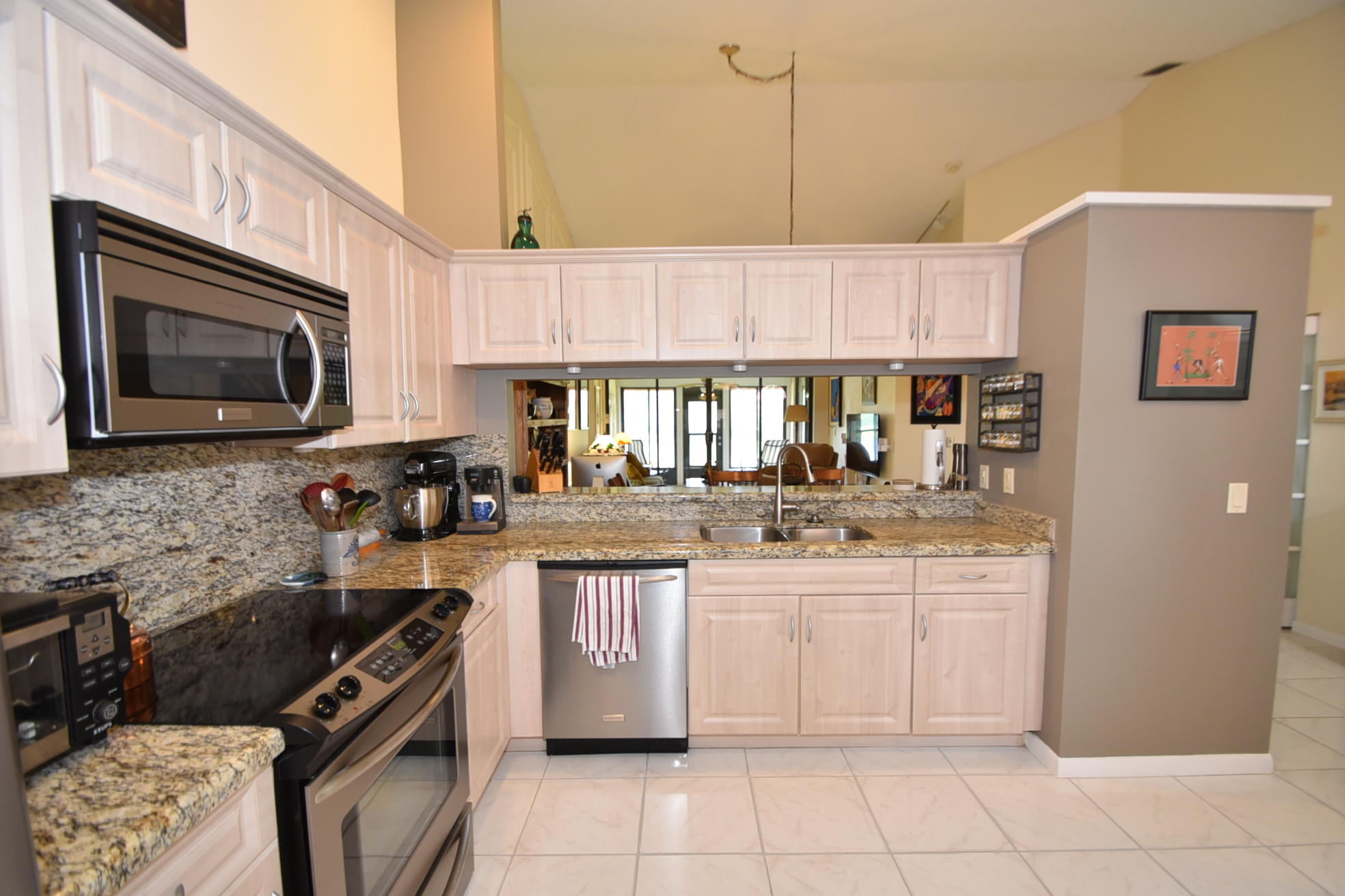 LEXINGTON CLUB 2 - Residential