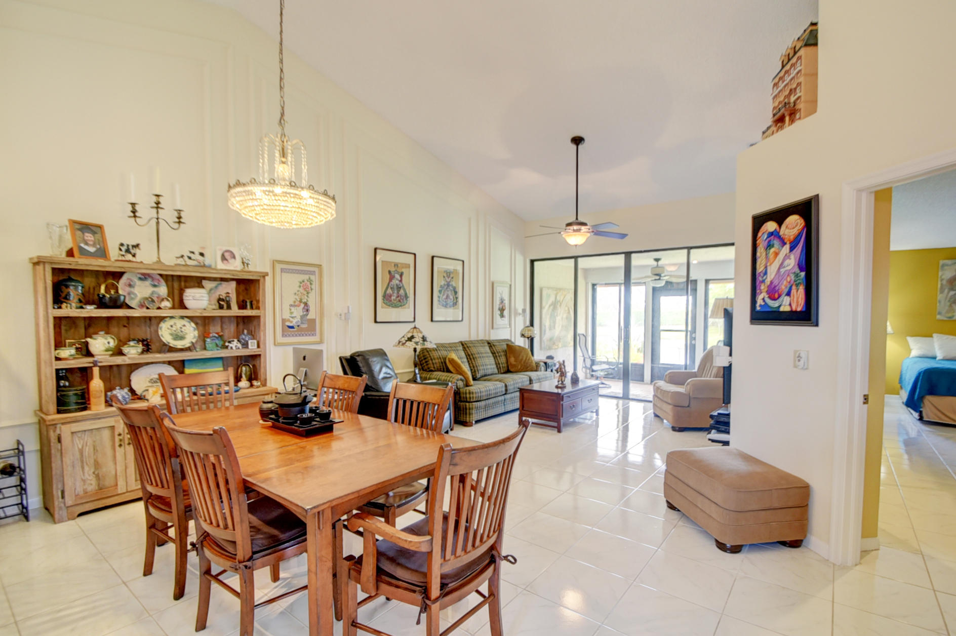 LEXINGTON CLUB 2 - Residential