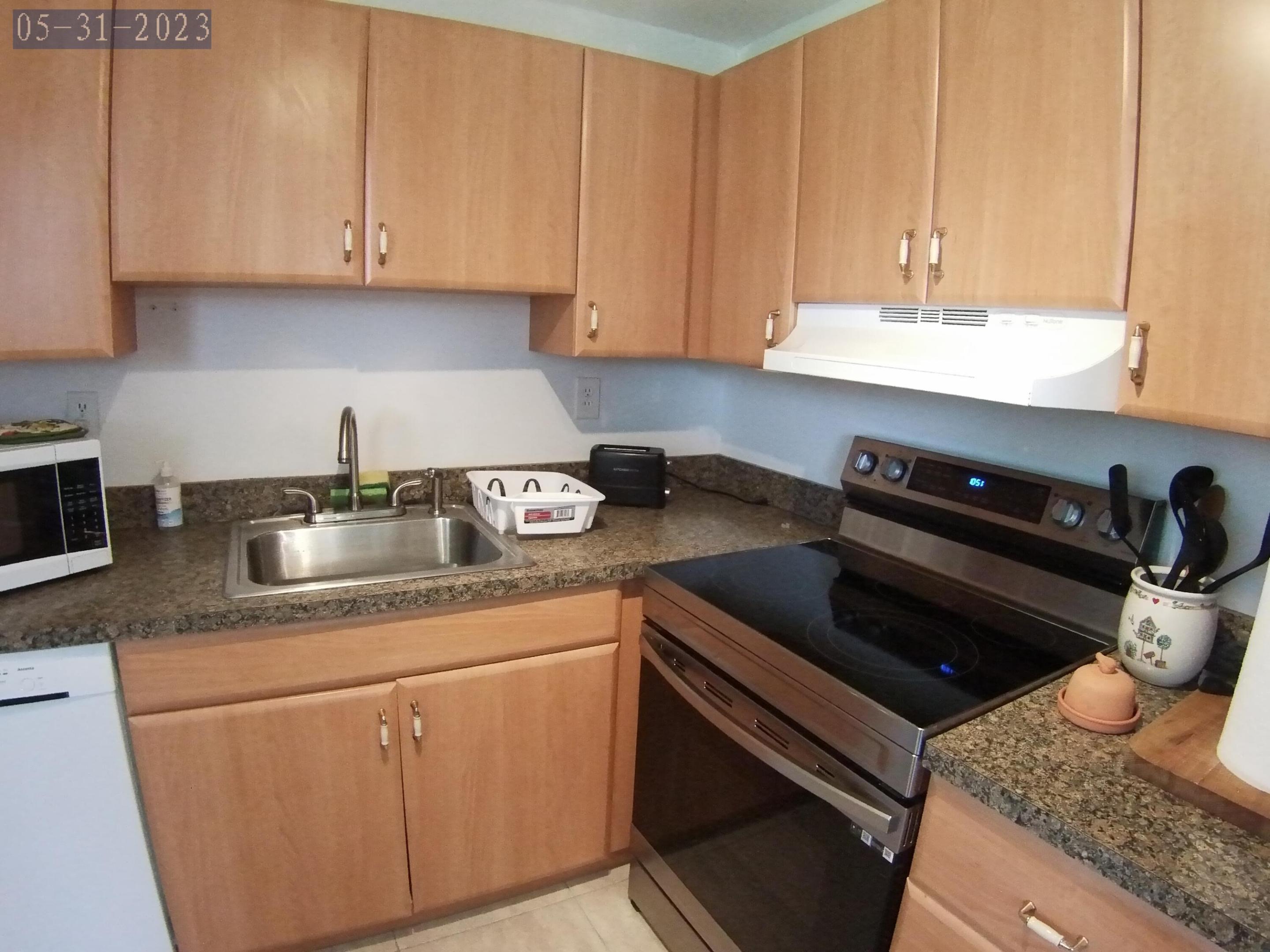 KINGS POINT FLANDERS CONDOS - Residential