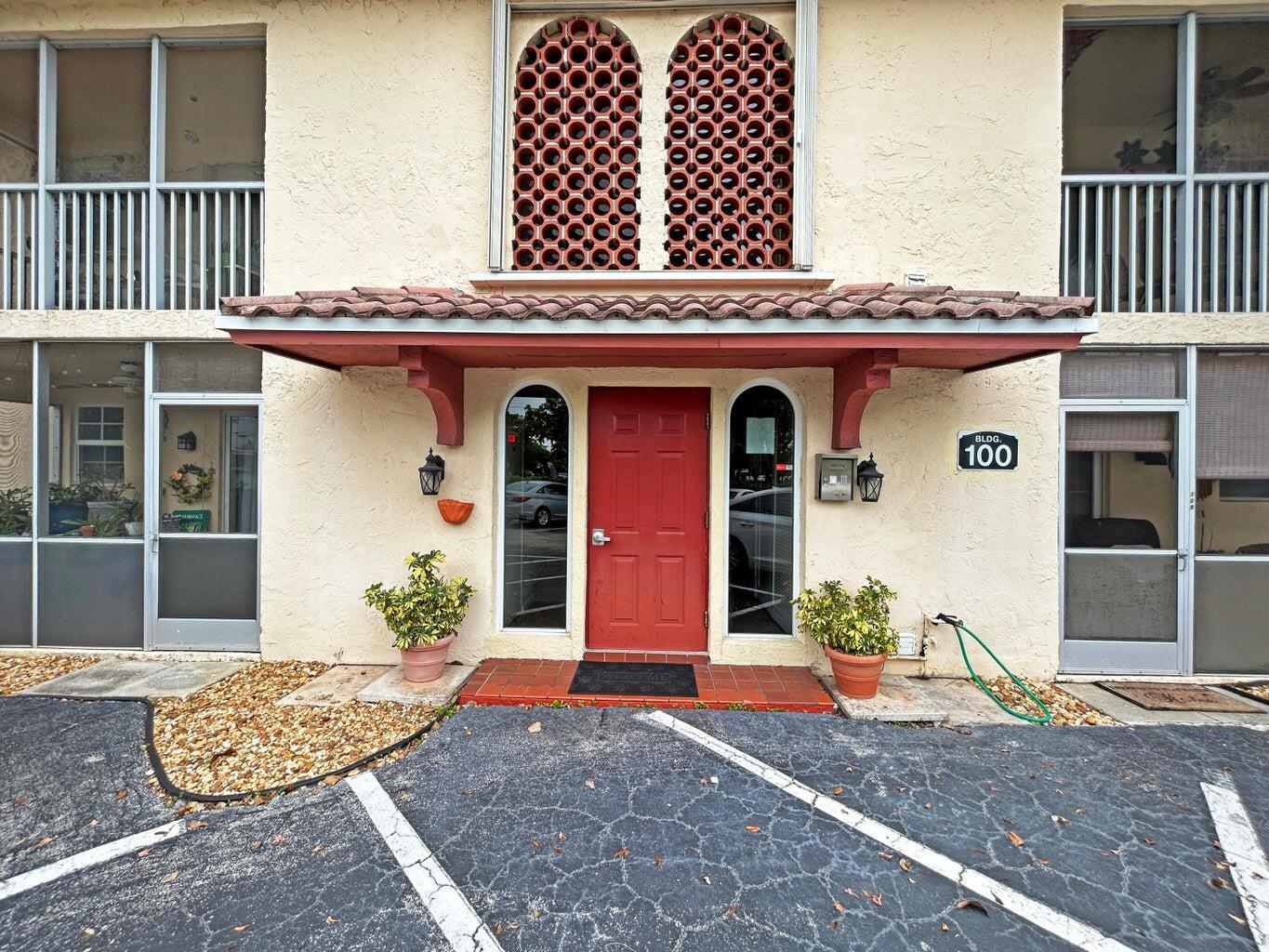 BARCELONA GARDENS CONDO B - Residential