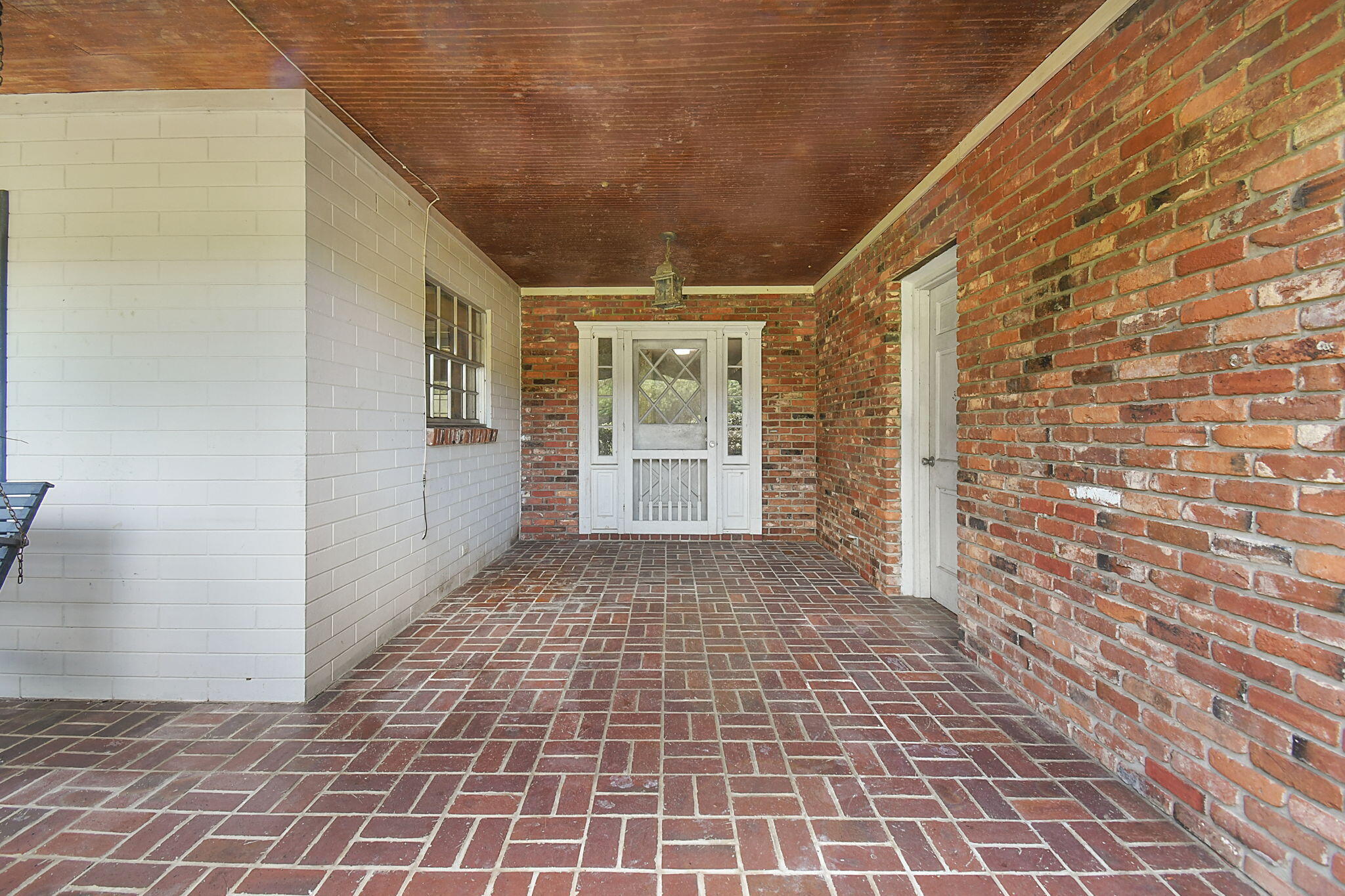 135 HARTMAN Road