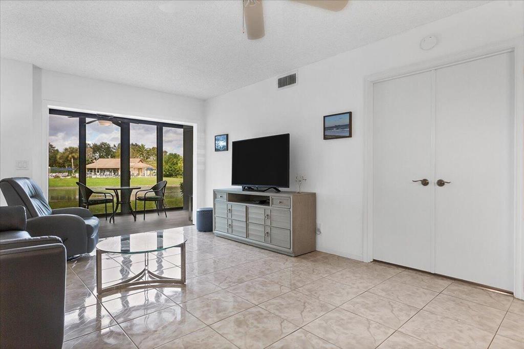 LAKESIDE CONDO 5 OF BANYAN SPRINGS - Residential