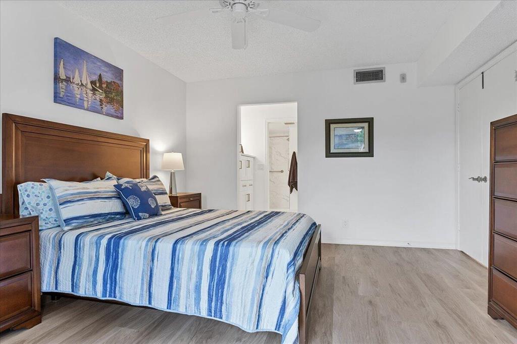 LAKESIDE CONDO 5 OF BANYAN SPRINGS - Residential