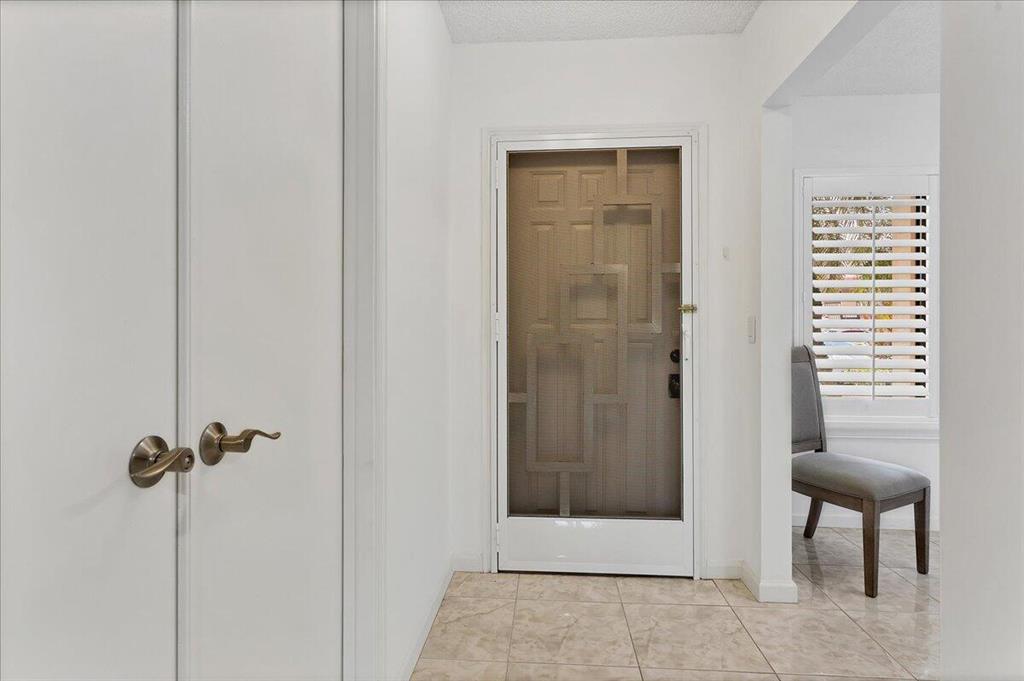 LAKESIDE CONDO 5 OF BANYAN SPRINGS - Residential