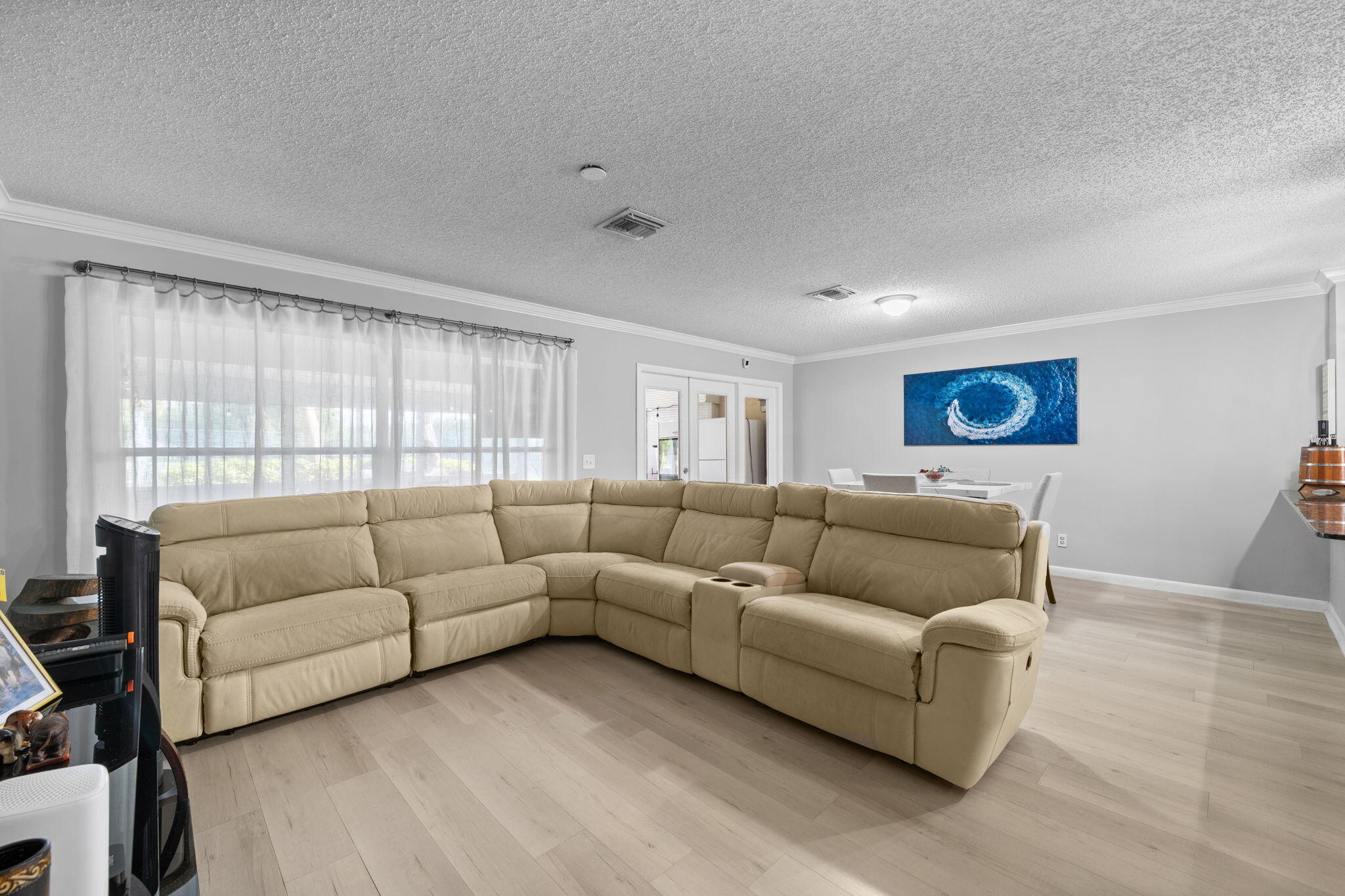 THE LAKES - Residential