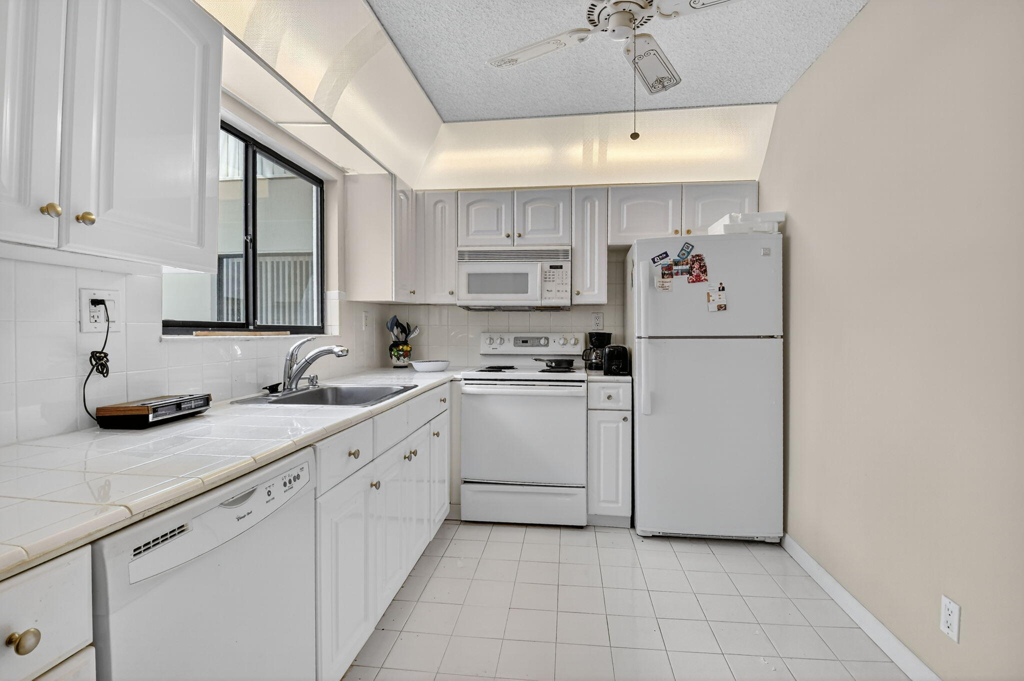 ASHLAND D CONDO - Residential