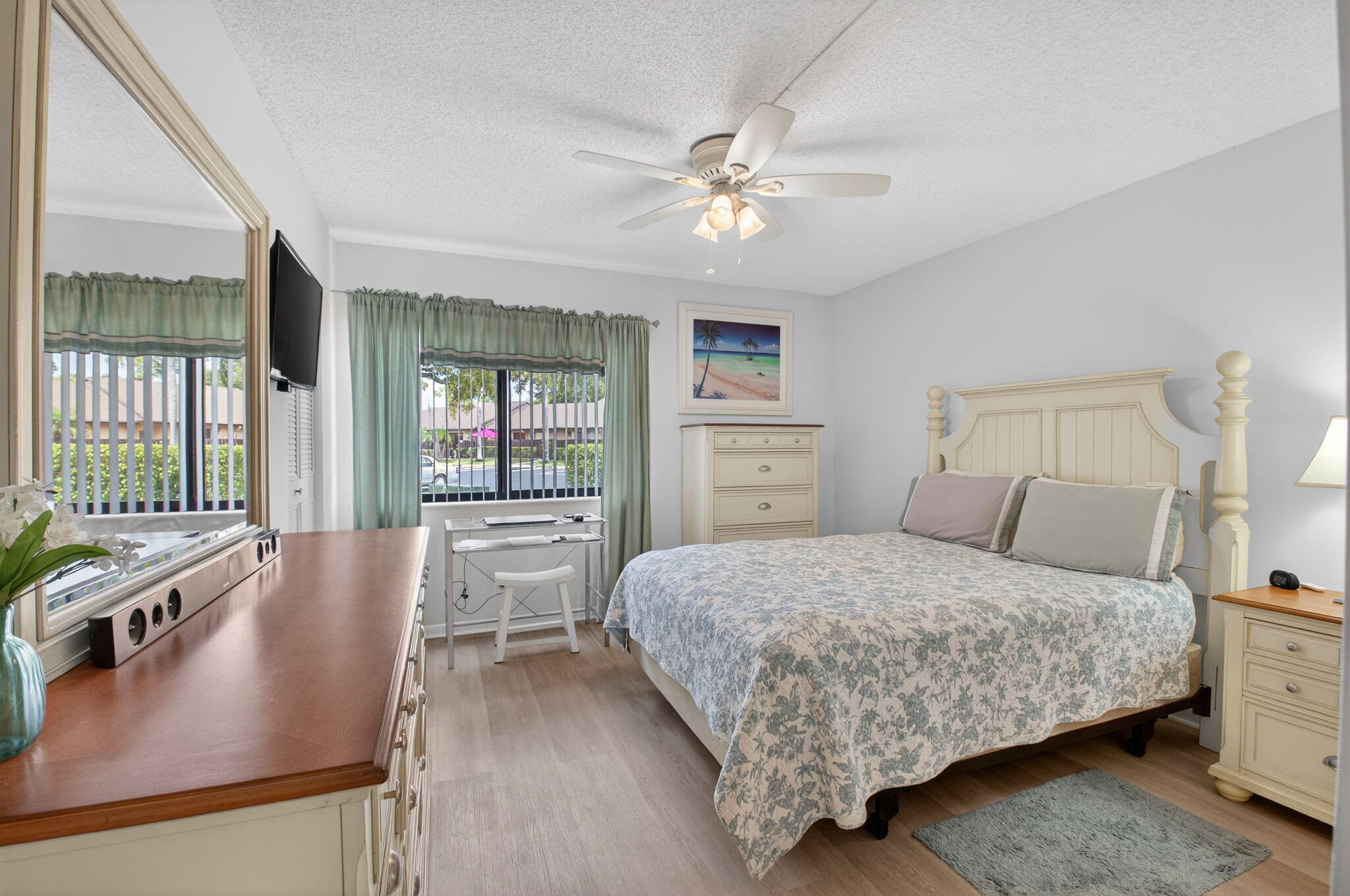 PINE RIDGE SOUTH IV CONDO - Residential