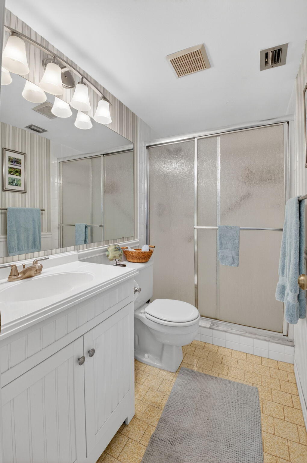 PINE RIDGE SOUTH IV CONDO - Residential