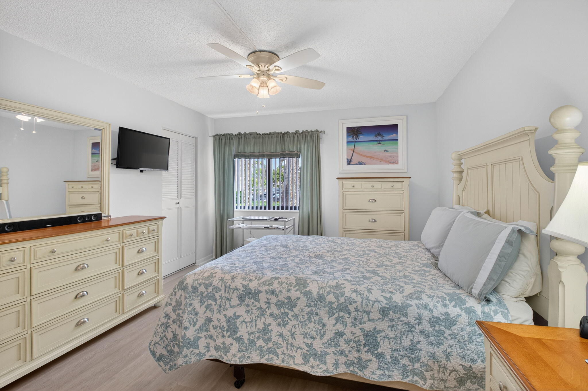 PINE RIDGE SOUTH IV CONDO - Residential