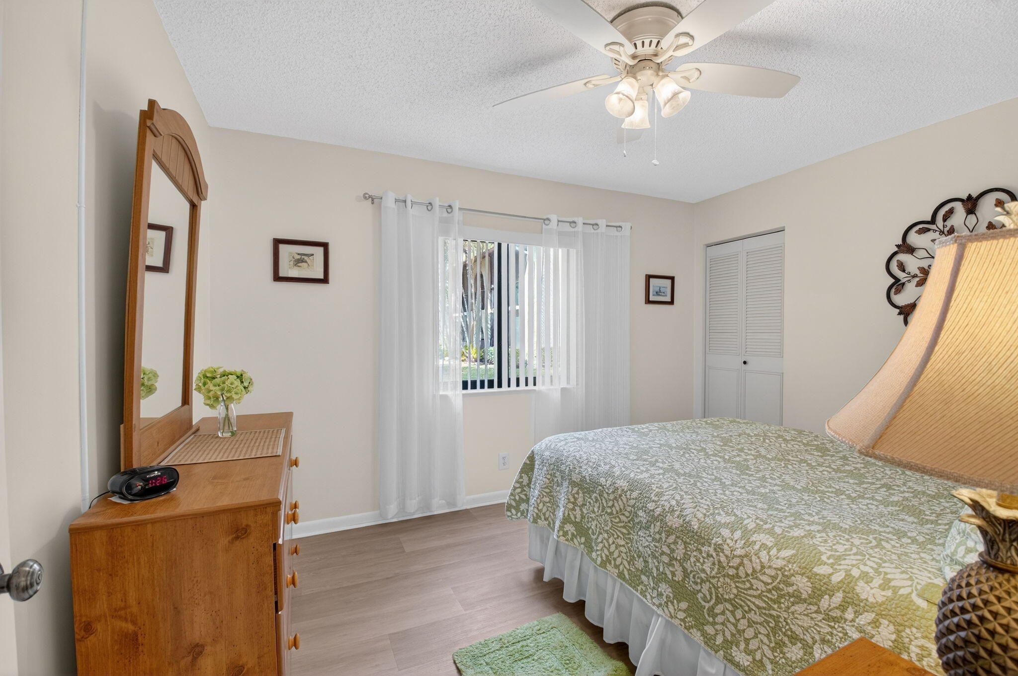 PINE RIDGE SOUTH IV CONDO - Residential