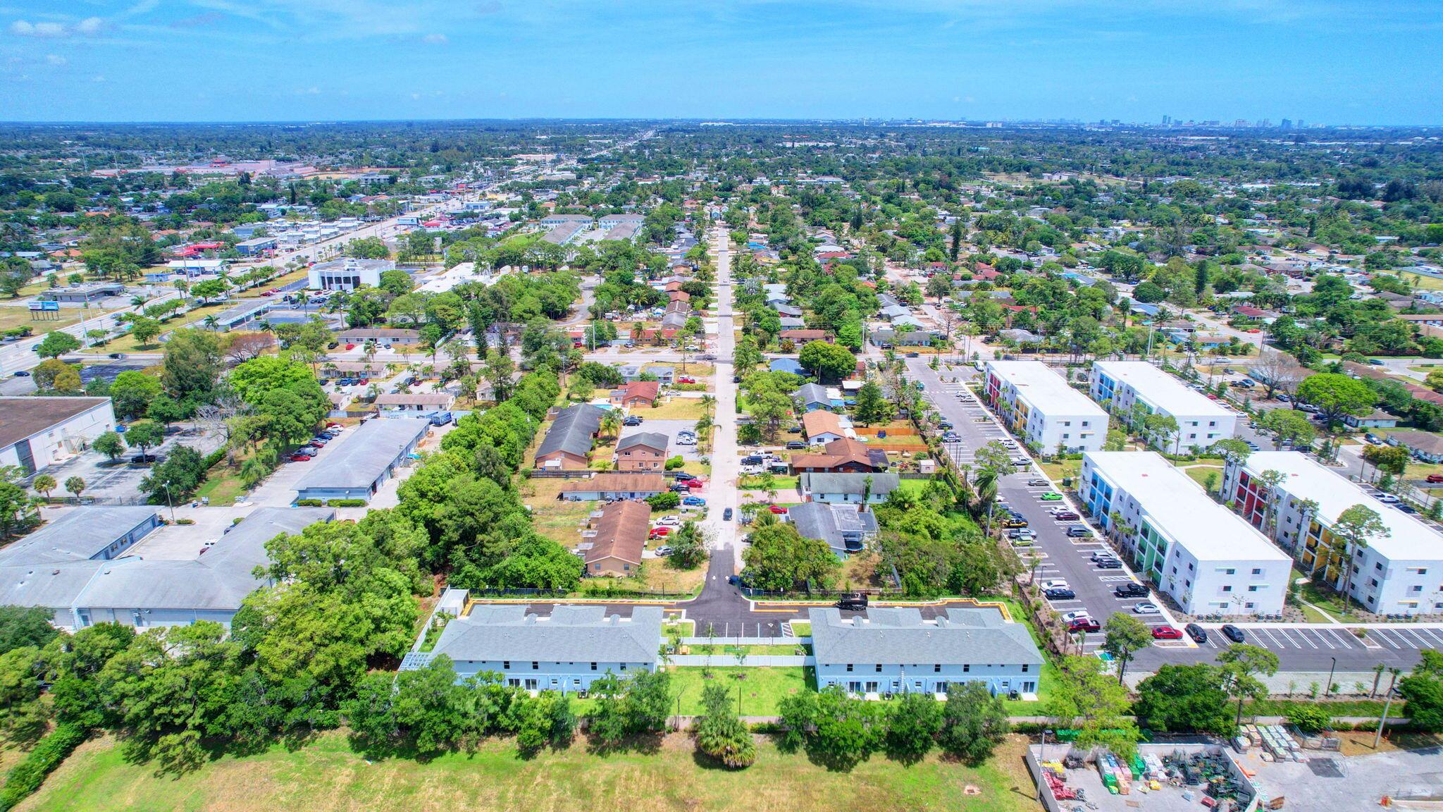 PATIO COURT TOWNHOMES - Residential Lease