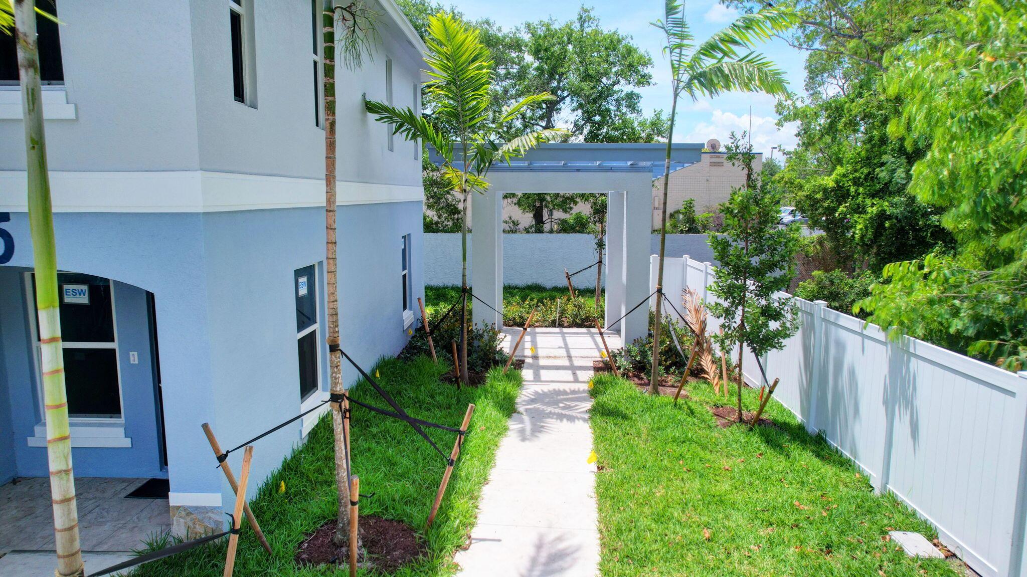 PATIO COURT TOWNHOMES - Residential Lease