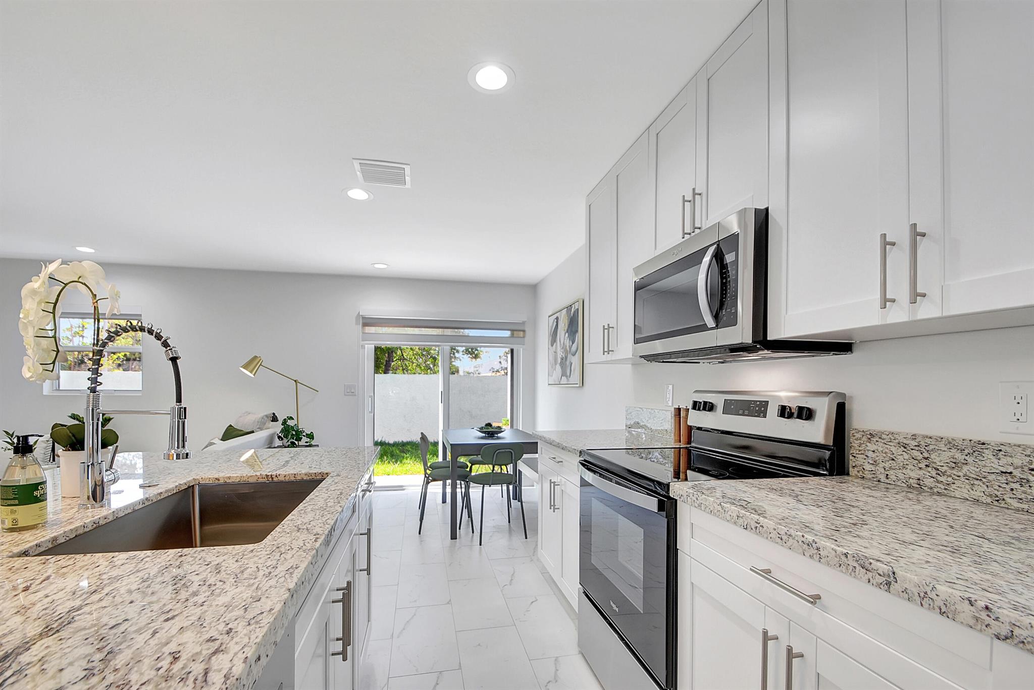 PATIO COURT TOWNHOMES - Residential Lease