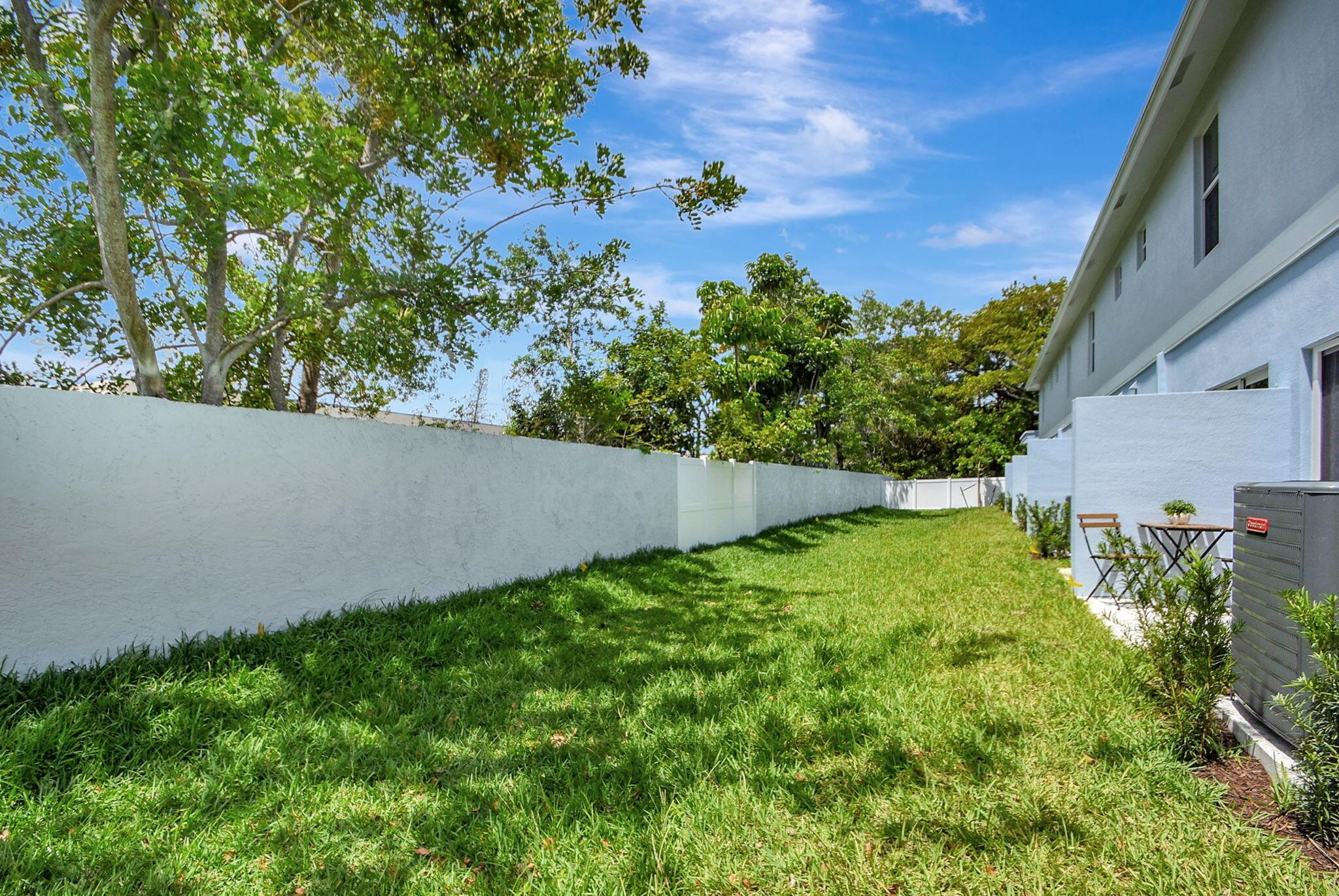 PATIO COURT TOWNHOMES - Residential Lease