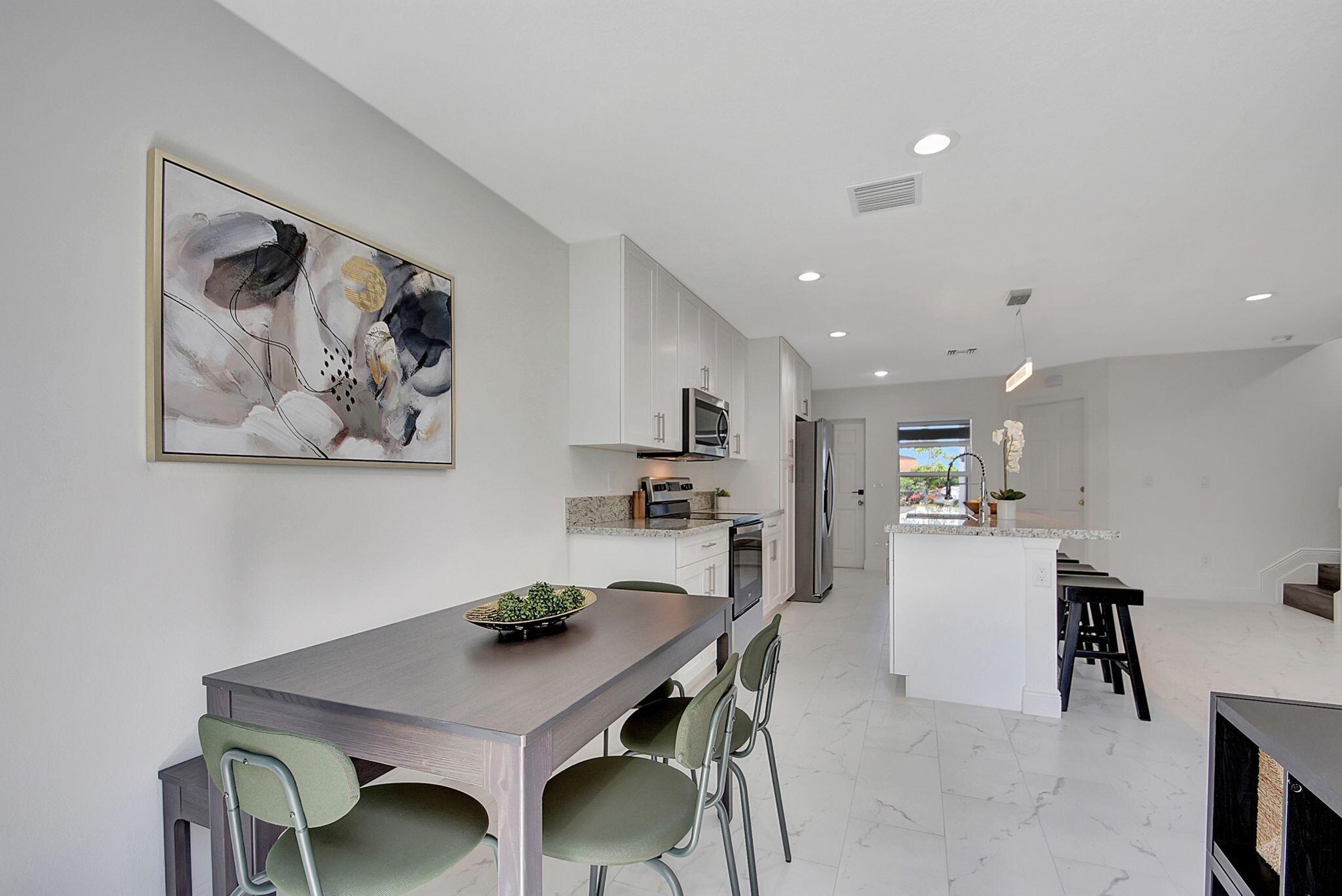 PATIO COURT TOWNHOMES - Residential Lease