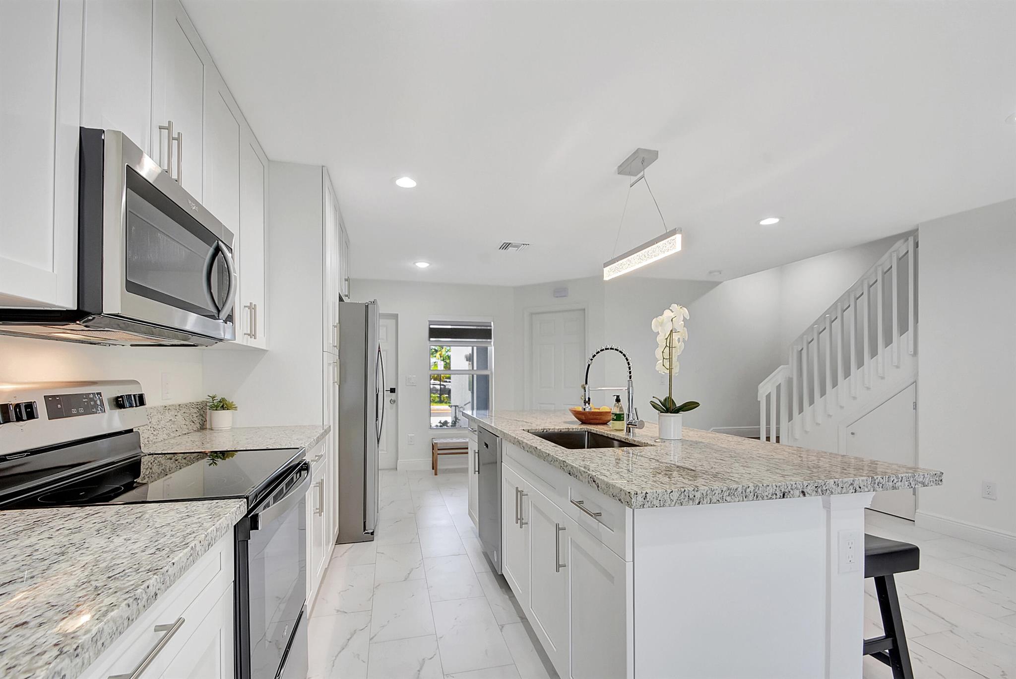 PATIO COURT TOWNHOMES - Residential Lease