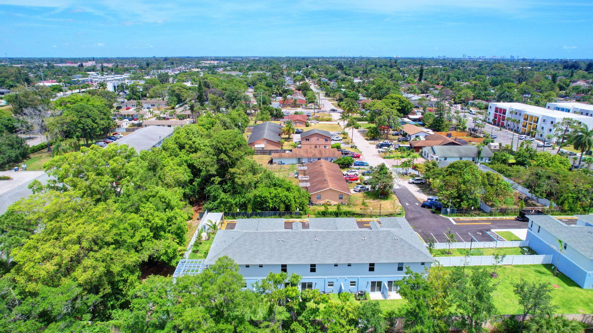 PATIO COURT TOWNHOMES - Residential Lease