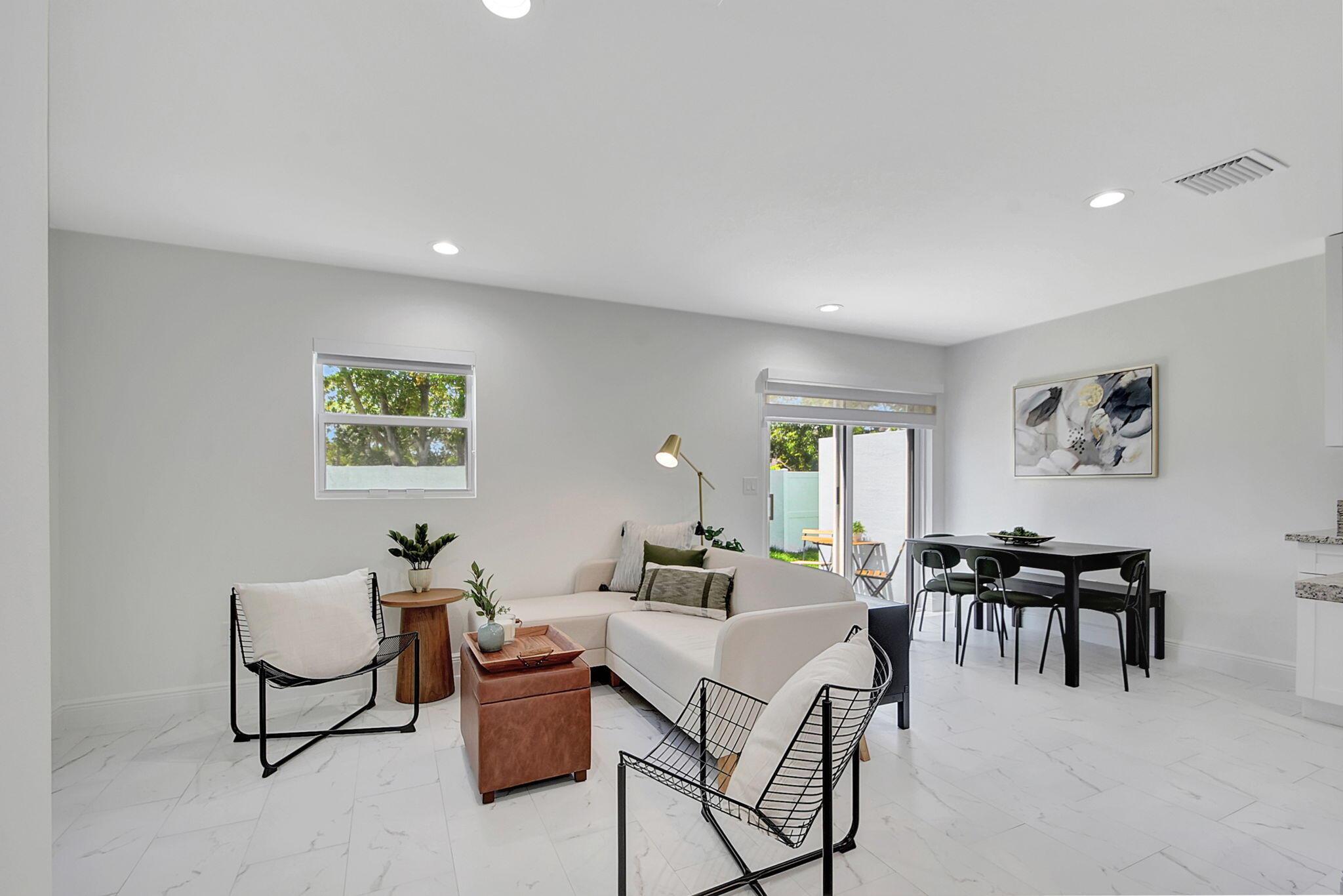 PATIO COURT TOWNHOMES - Residential Lease