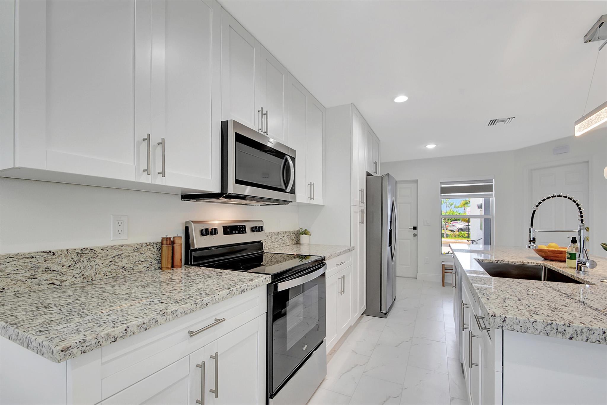 PATIO COURT TOWNHOMES - Residential Lease