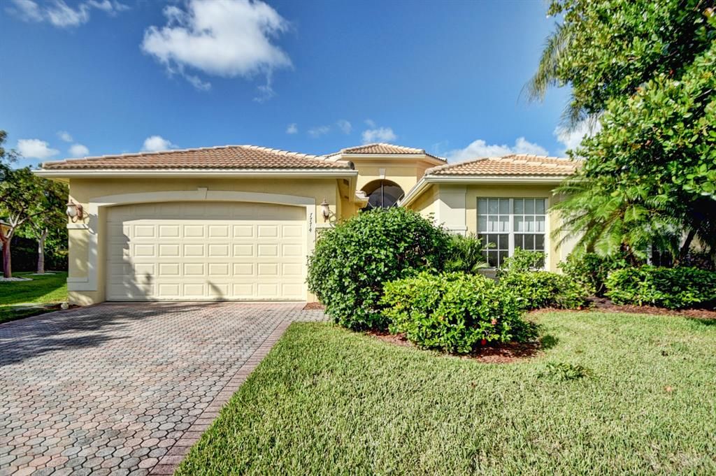 Photo of 7774 Marquis Ridge Lane Ln, Lake Worth Beach, FL 33467 (MLS # R10746532)