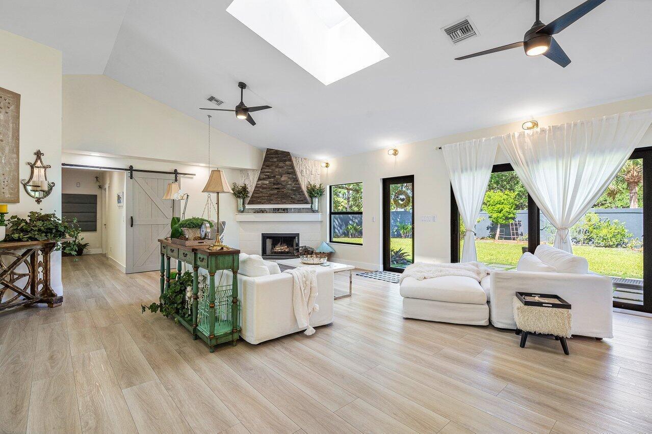 SEVEN OAKS / MAHEU ESTATE - Residential