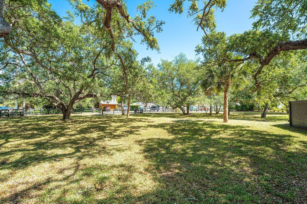 SEVEN OAKS / MAHEU ESTATE - Residential