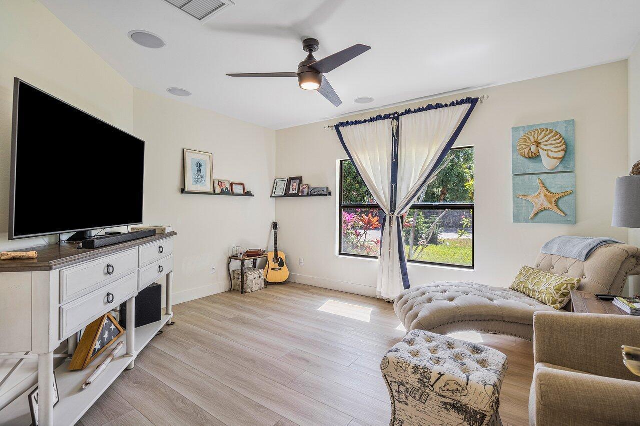 SEVEN OAKS / MAHEU ESTATE - Residential