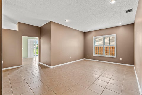 Tiny photo for 376 E Royal Cove Circle, Davie, FL 33325 (MLS # B26036531)