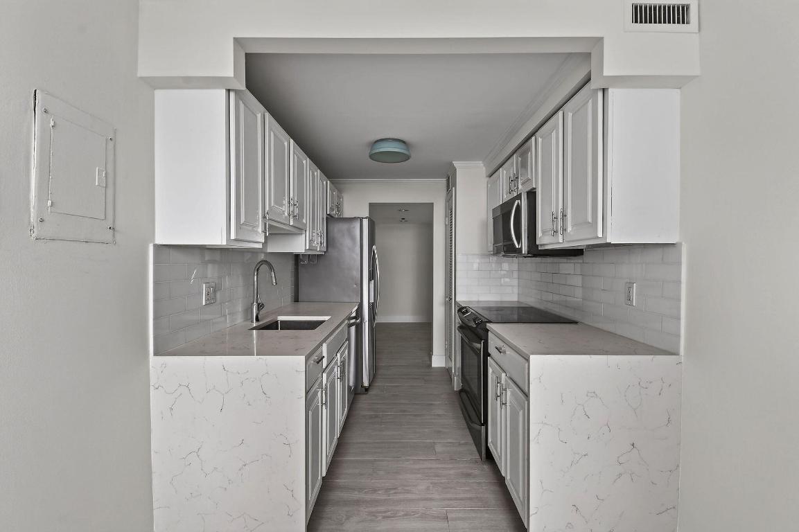 PORTOFINO SOUTH CONDO ESTATES OF SOUTH PALM BEA - Residential Lease