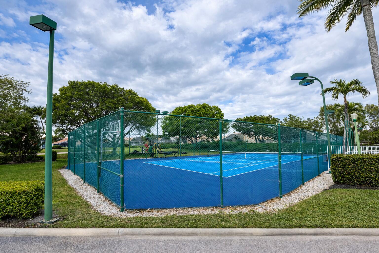 PIPERS GLEN, Lakes of Westchester - Residential