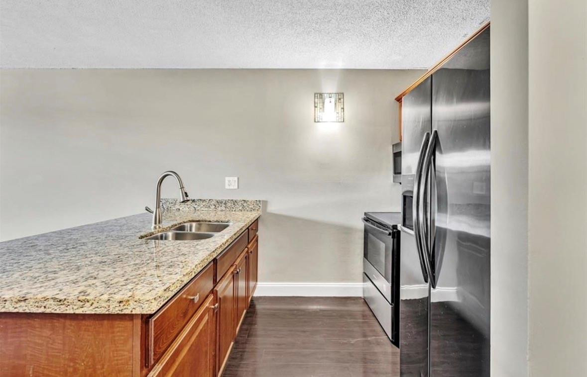 Coral Spgs Tower Club II - Residential Lease